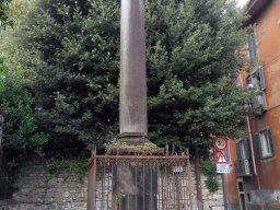 Città Alta, Bergamo - Colonna di Sant&#039;Alessandro